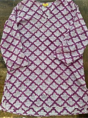 NWOT Roberta Roller Rabbit Purple & White Printed V-Neck Tunic